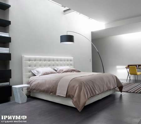 Итальянская мебель Ligne Roset - кровать Nador
