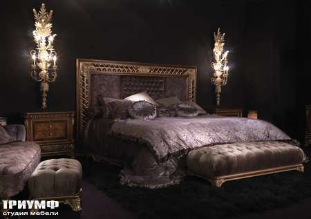 Итальянская мебель Jumbo Collection - Кровать OPERA02B прикроватная тумбочка OPERA07 бра OPERA05 