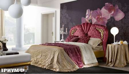 Итальянская мебель Grilli - Кровать с изголовьем в цветочном арнаменте
